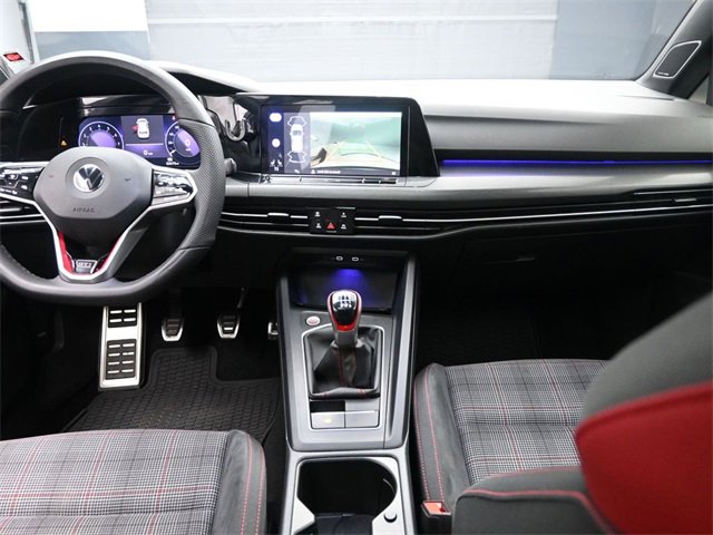 Used 2022 Volkswagen GTI SE image 9