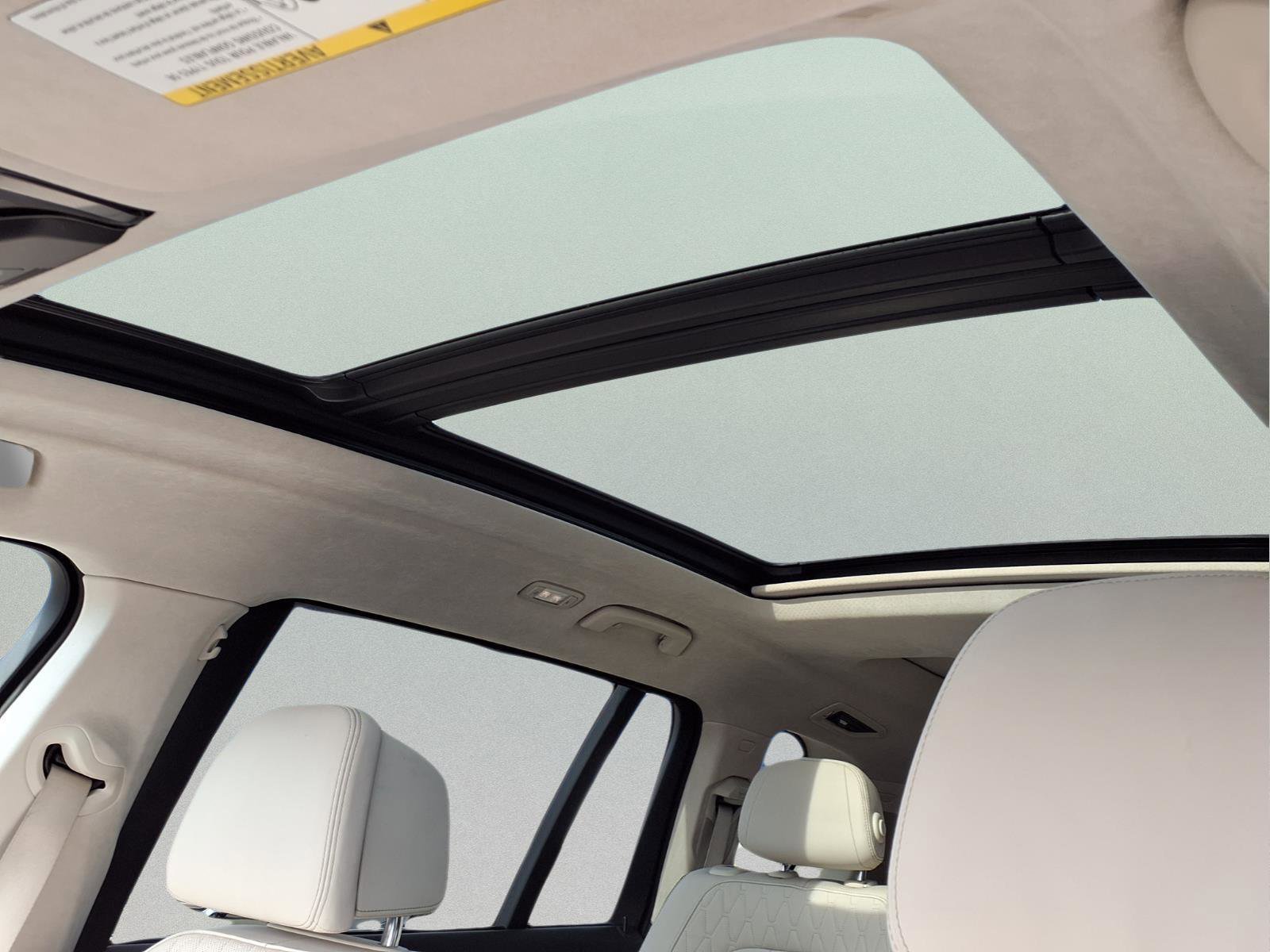 Used 2023 BMW X7 xDrive40i w/ Executive Package image 17