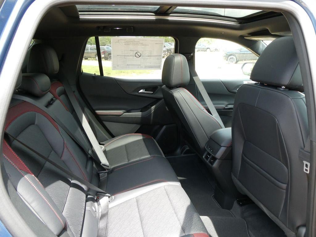 New 2027 Chevrolet Equinox RS w/ Safety and Technology Package AWD/4WD image 13