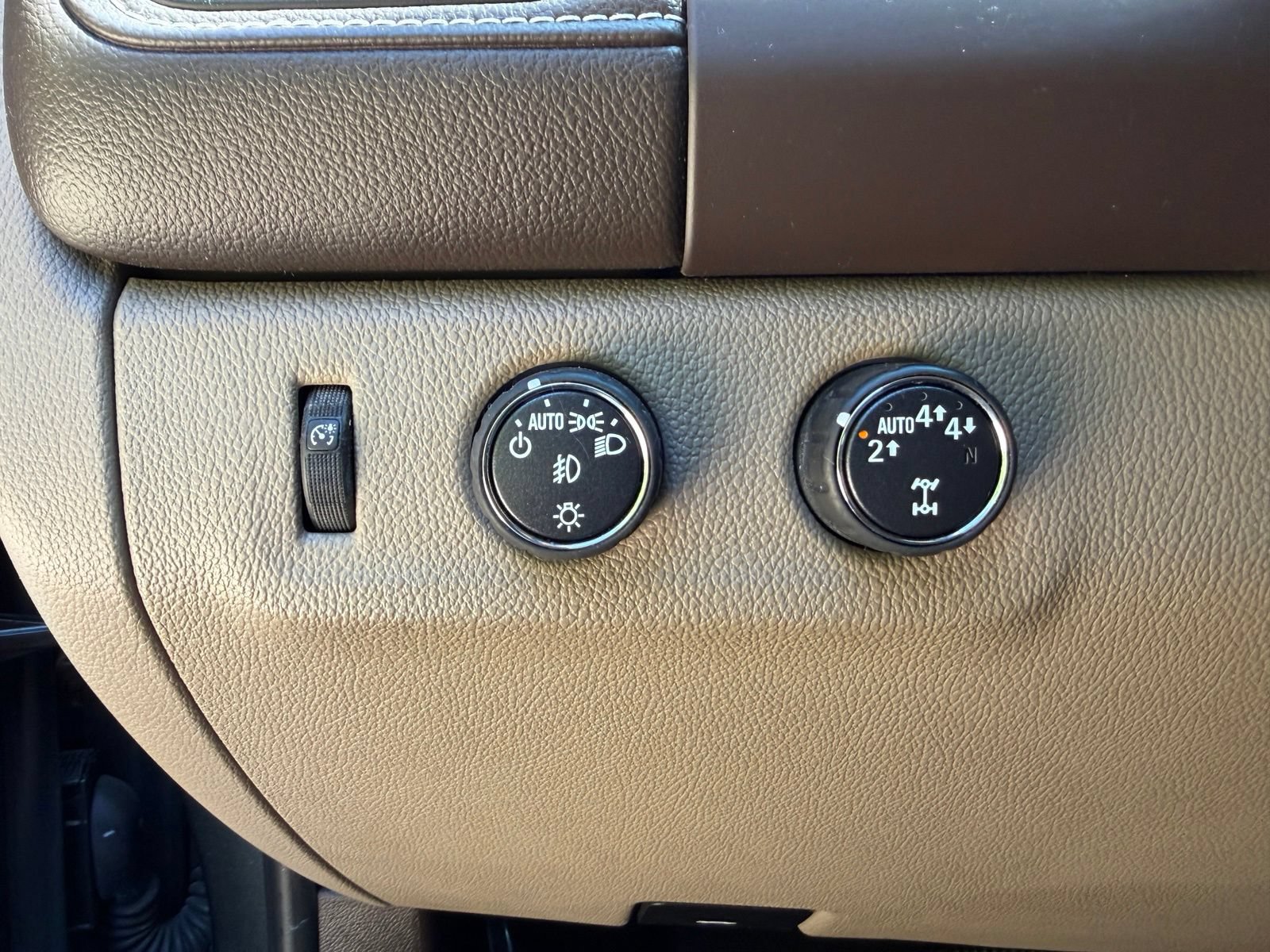 Used 2019 GMC Canyon SLT w/ Driver Alert Package AWD/4WD image 12