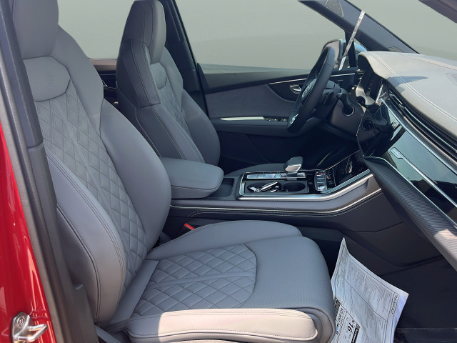 New 2026 Audi SQ7 Prestige AWD/4WD image 17