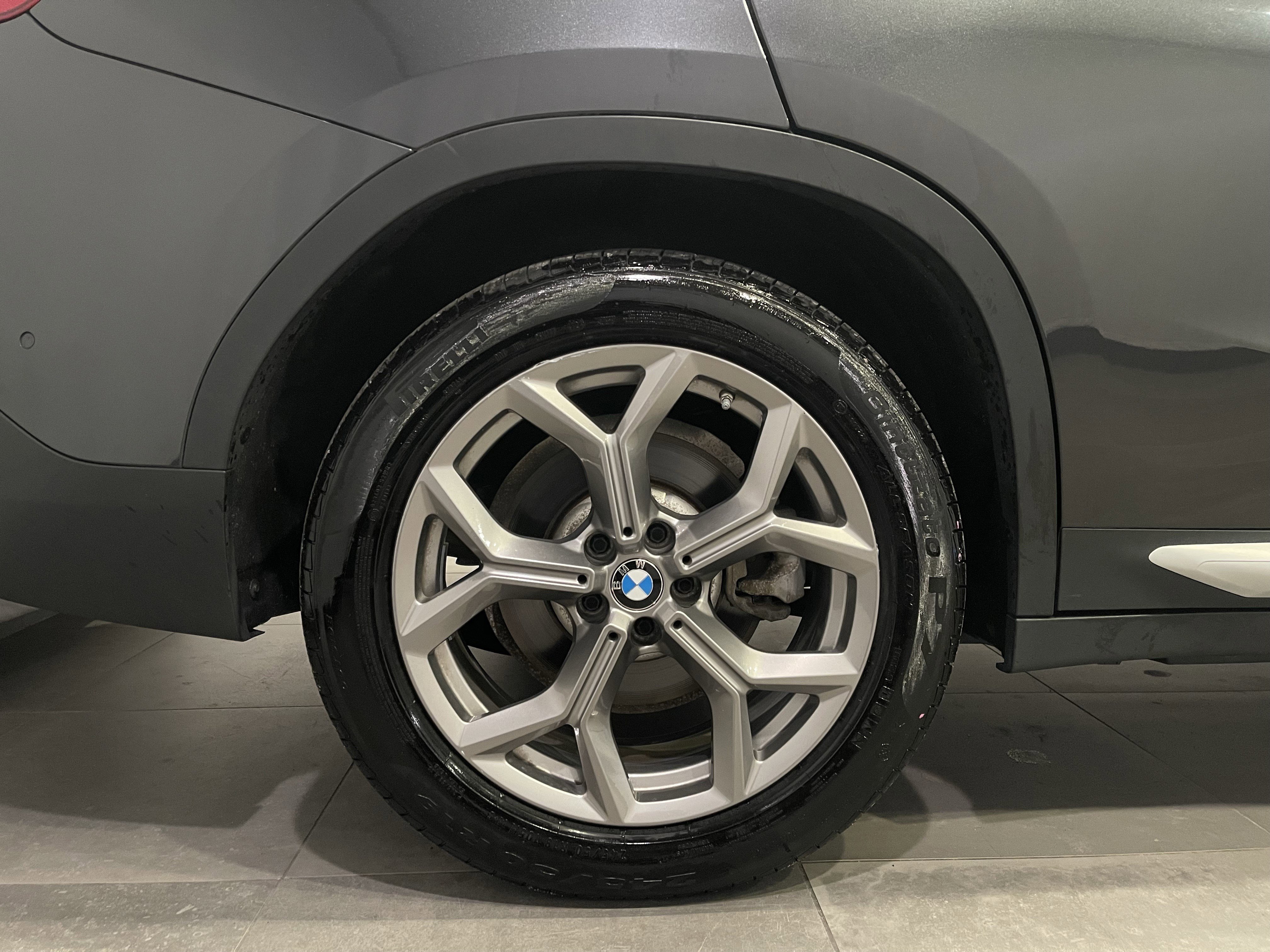 Used 2020 BMW X4 xDrive30i w/ Convenience Package image 9