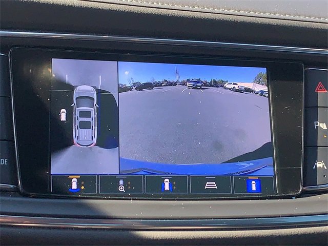 Used 2023 Buick Enclave Avenir w/ Avenir Technology Package image 32