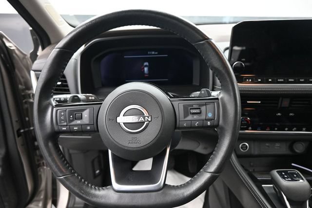 Used 2023 Nissan Rogue Platinum w/ Platinum Premium Package AWD/4WD image 22