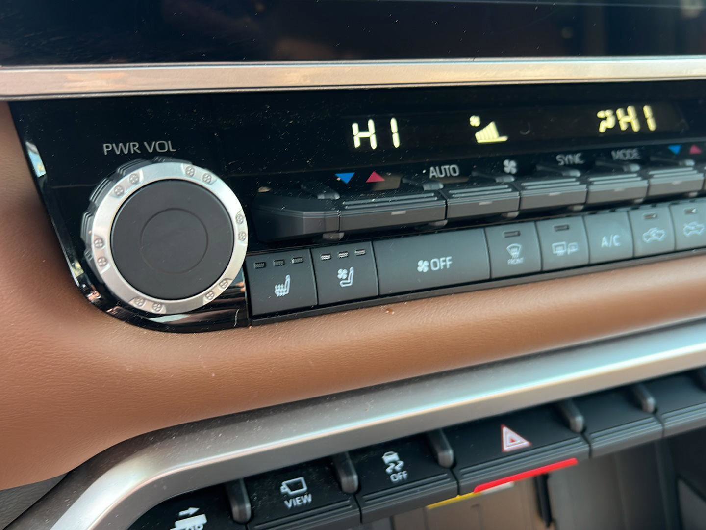 Used 2023 Toyota Tundra 1794 Edition image 28