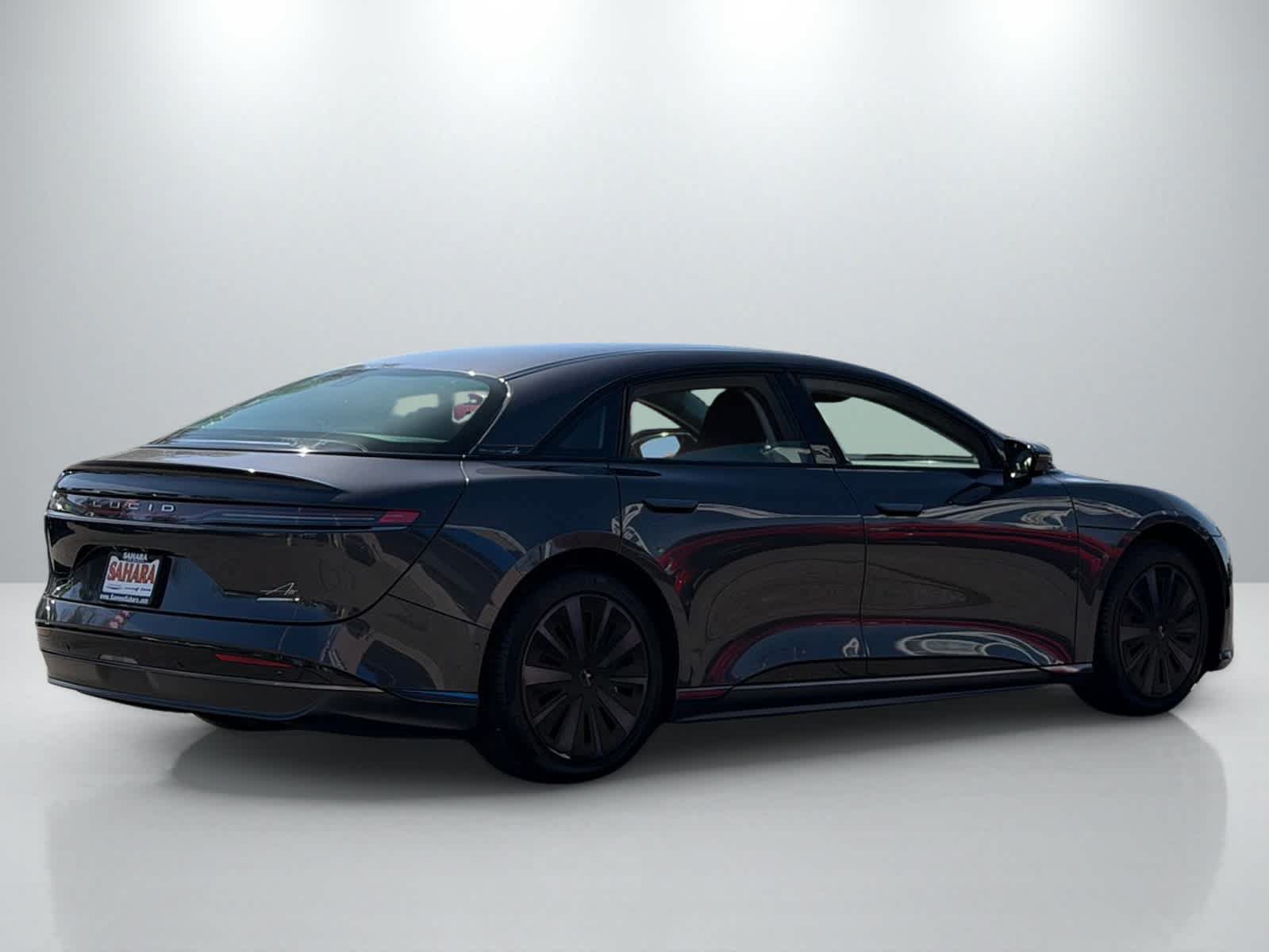 Used 2025 Lucid Air Touring AWD/4WD image 7