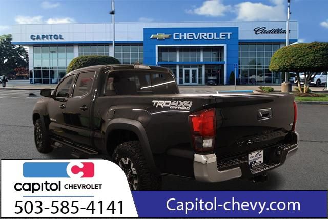 Used 2019 Toyota Tacoma TRD Off-Road w/ TRD Premium Off Road Package AWD/4WD image 6