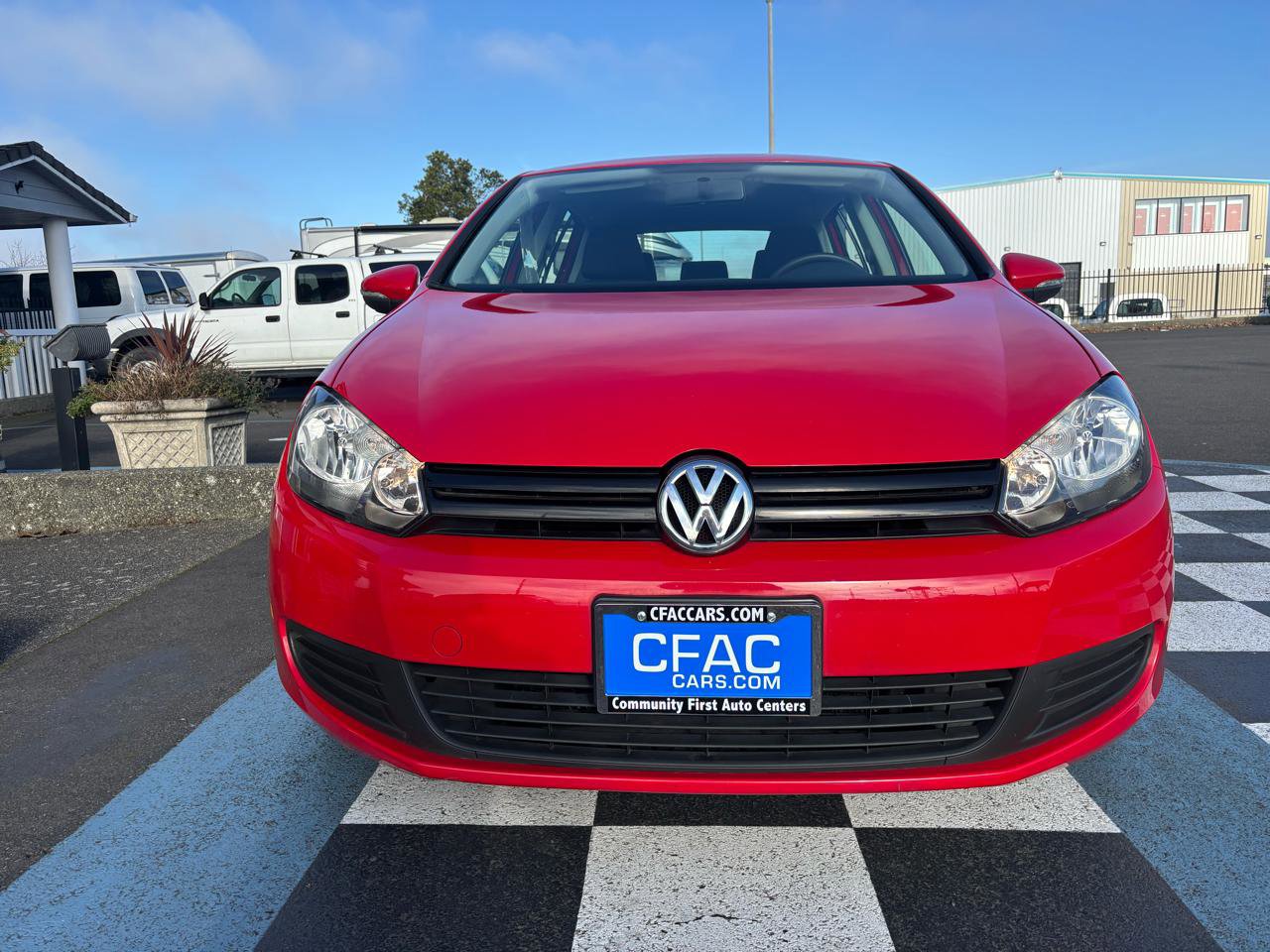 Used 2014 Volkswagen Golf 4-Door FWD image 8