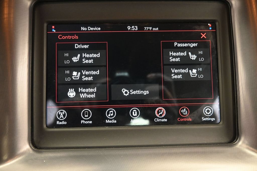 Used 2020 Dodge Charger SXT w/ Leather Interior Group RWD image 30