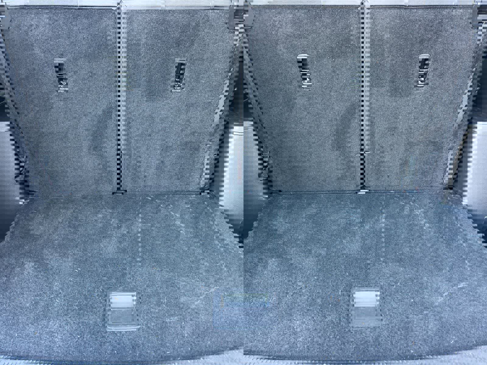 Used 2025 Volkswagen Atlas SE image 17