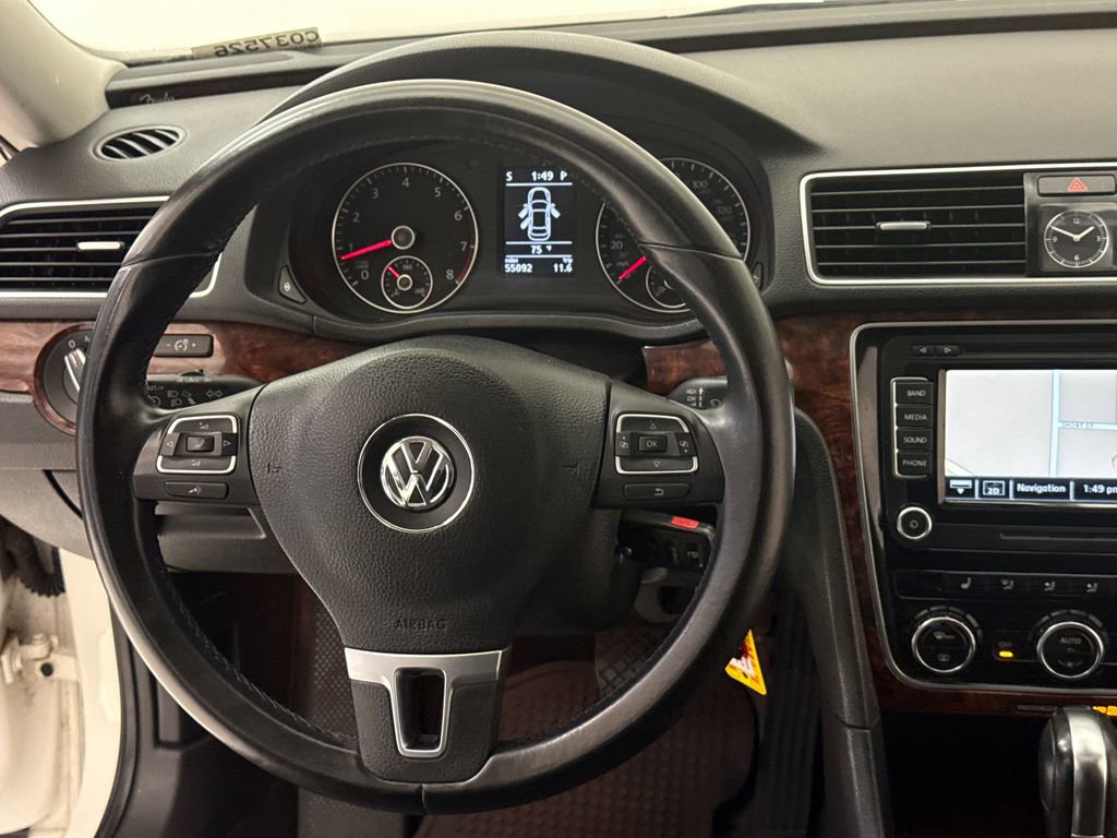 Used 2012 Volkswagen Passat 2.5 SEL image 14