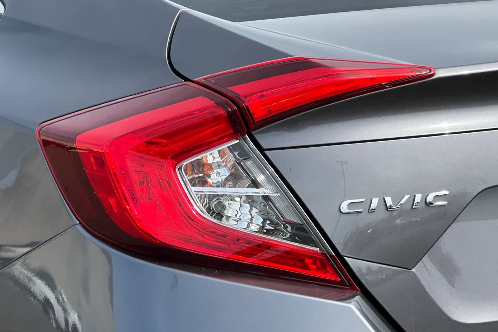 Used 2018 Honda Civic LX image 29