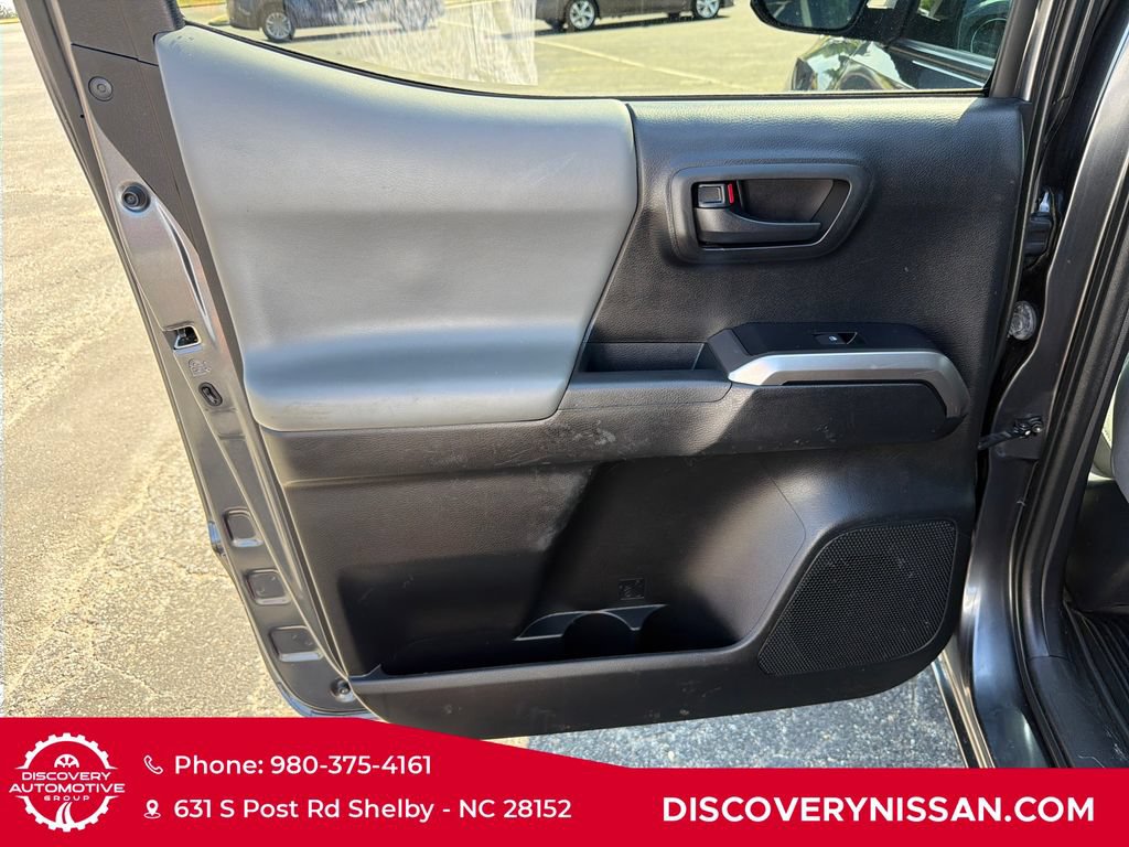 Used 2021 Toyota Tacoma SR5 RWD image 27
