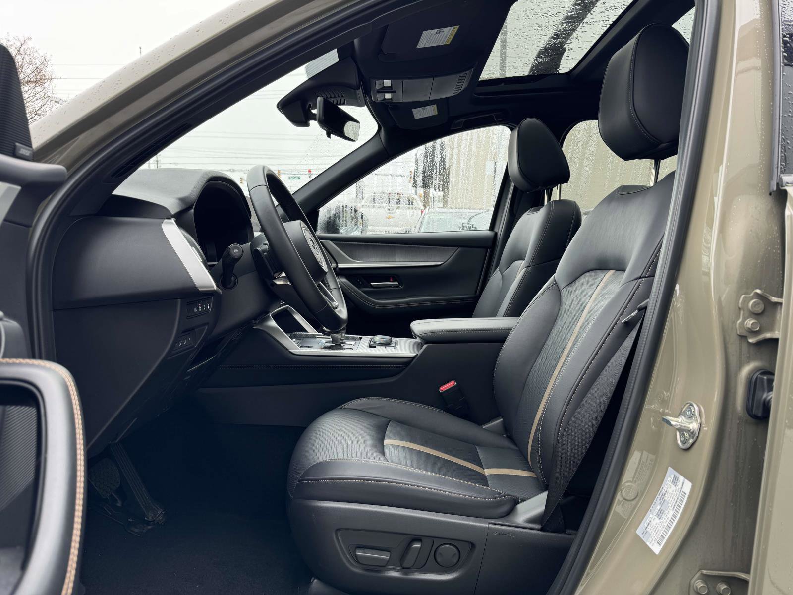 Certified 2025 MAZDA CX-70 Plug-In Hybrid w/ Premium Plus image 18