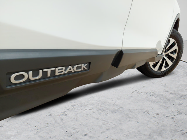 Used 2022 Subaru Outback AWD/4WD image 12