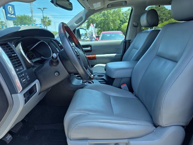 Used 2021 Toyota Sequoia Platinum AWD/4WD image 10