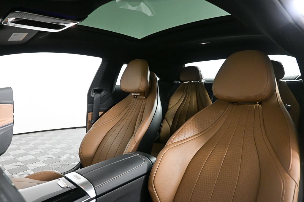 Certified 2026 Mercedes-Benz CLE 300 4MATIC Coupe image 5