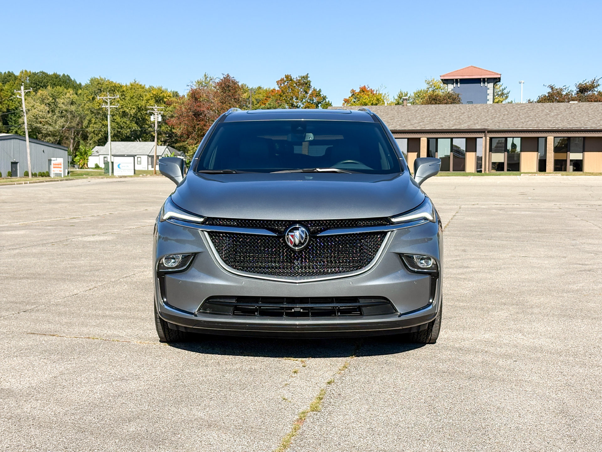 Used 2024 Buick Enclave Essence w/ Experience Buick Package FWD image 3