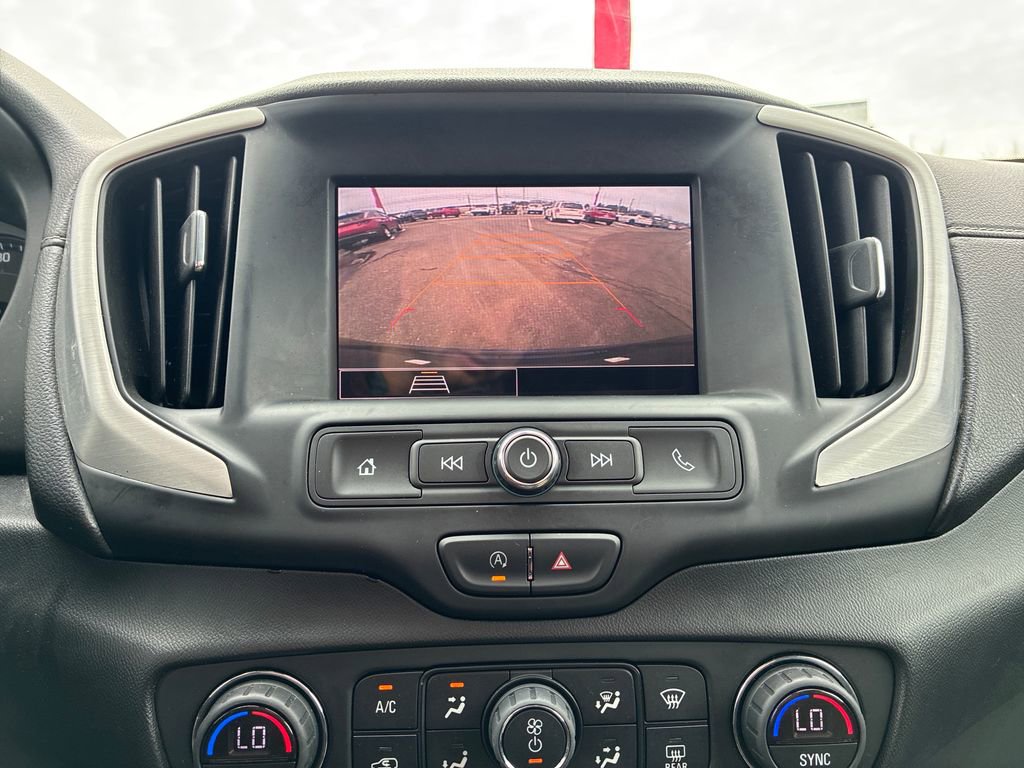 Used 2022 GMC Terrain SLE w/ Driver Convenience Package image 27