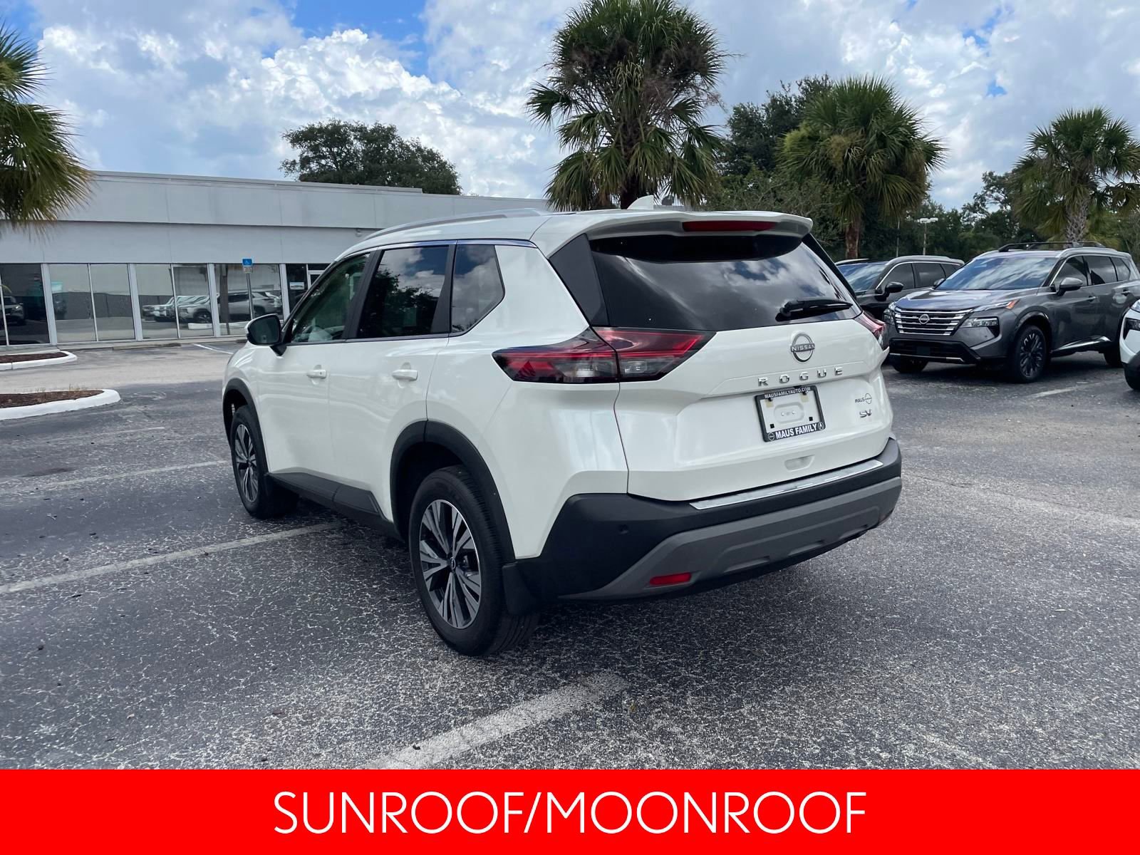 Certified 2022 Nissan Rogue SV w/ SV Premium Package image 5