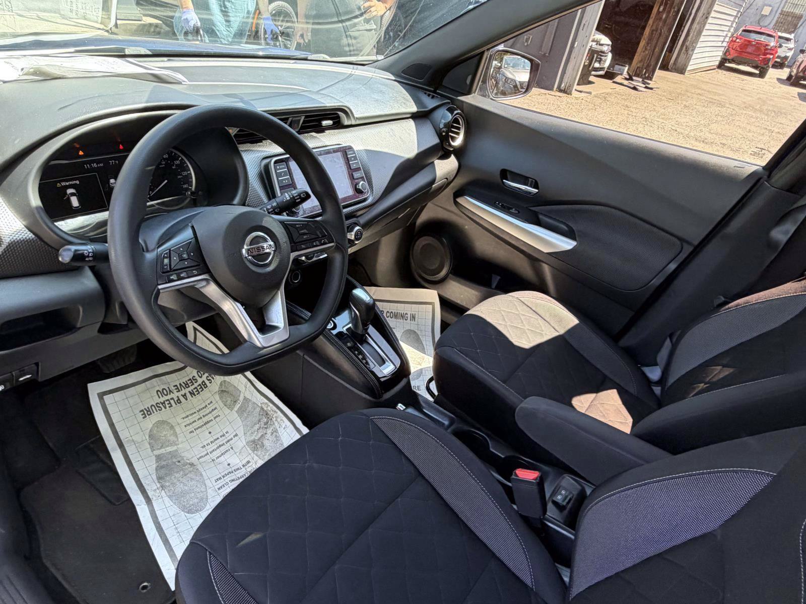 Used 2019 Nissan Kicks SV FWD image 13
