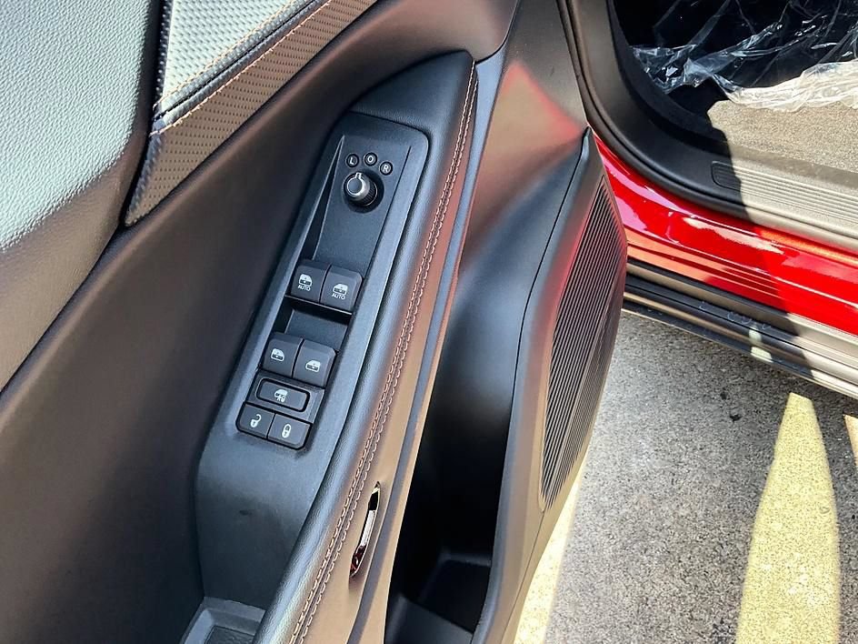 New 2026 Jeep Cherokee Limited AWD/4WD image 12
