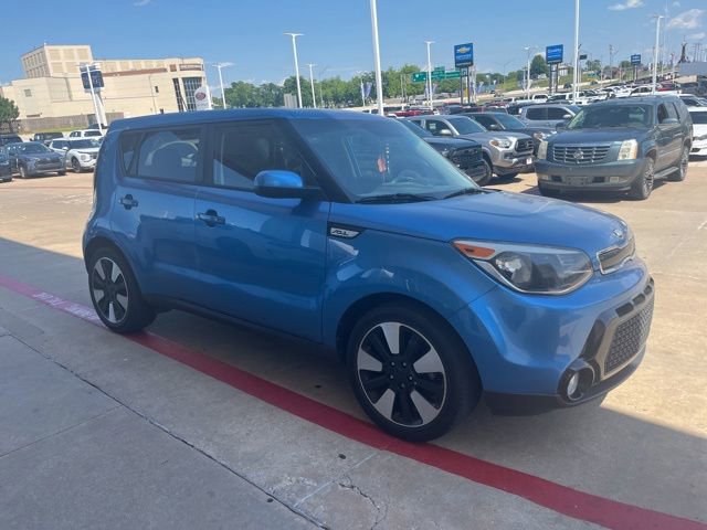 Used 2016 Kia Soul + w/ Designer's Package FWD image 4