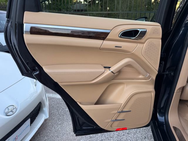 Used 2015 Porsche Cayenne Diesel image 22