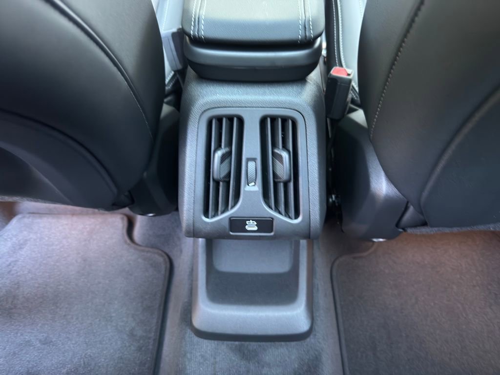 New 2026 BMW X1 xDrive28i AWD/4WD image 16
