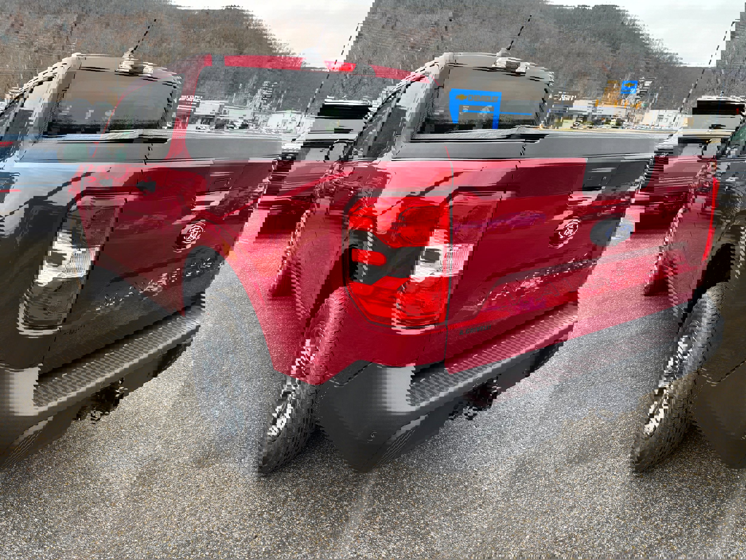 New 2025 Ford Maverick XLT w/ XLT Luxury Package image 4