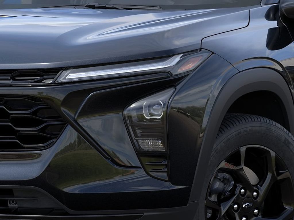 New 2026 Chevrolet Trax LT w/ Sunroof Package FWD image 10