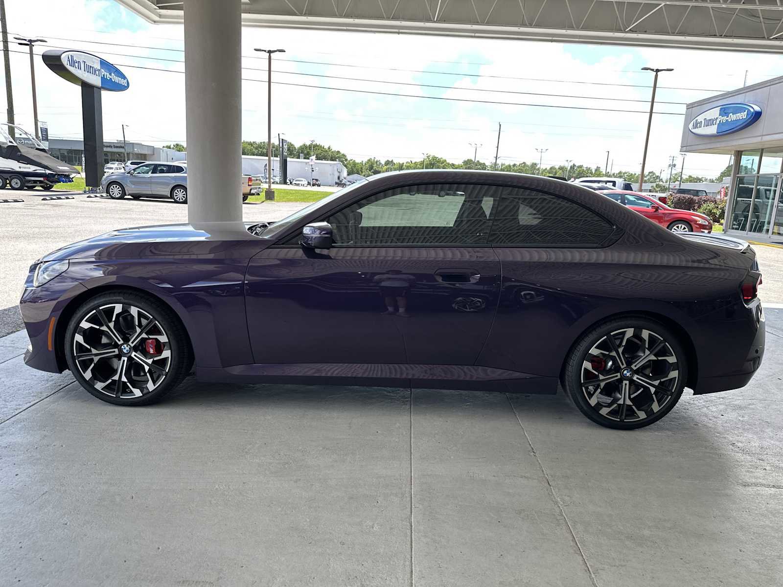 Used 2025 BMW 230i Coupe w/ M Sport Package RWD image 5