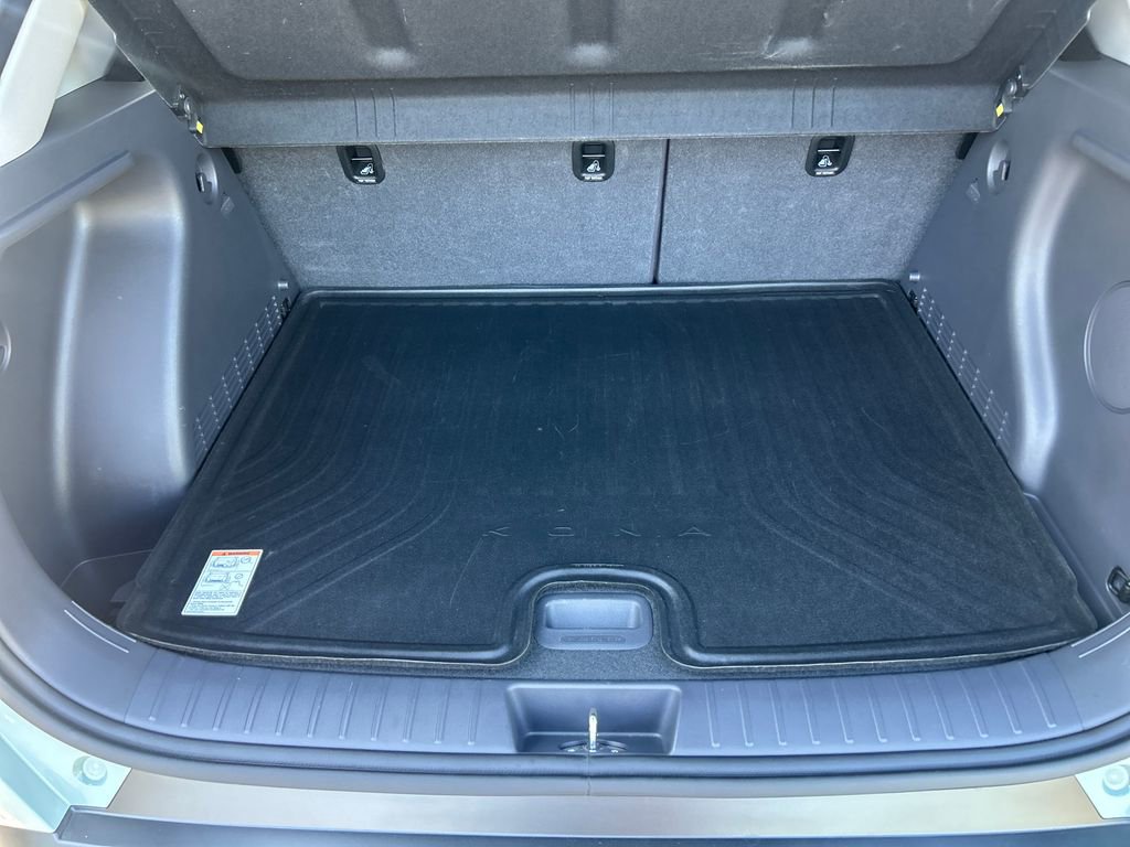 Used 2024 Hyundai Kona Limited AWD/4WD image 29