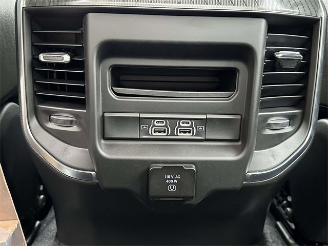New 2026 RAM 1500 4x4 Crew Cab image 17