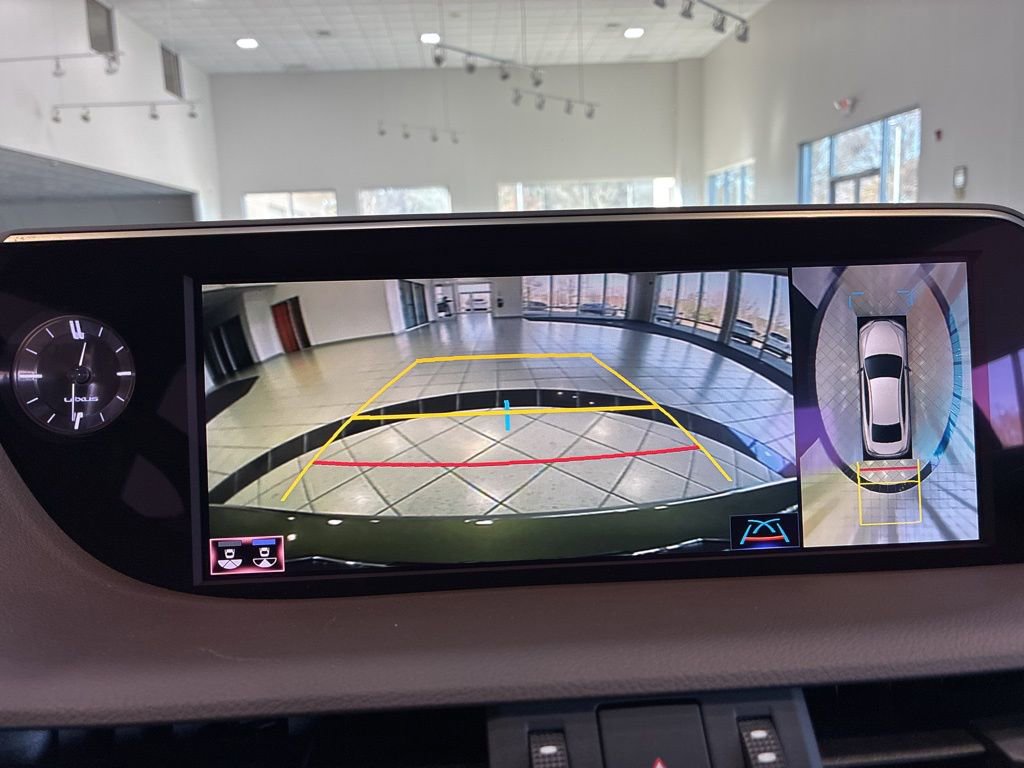 Certified 2019 Lexus ES 300h Ultra Luxury image 29