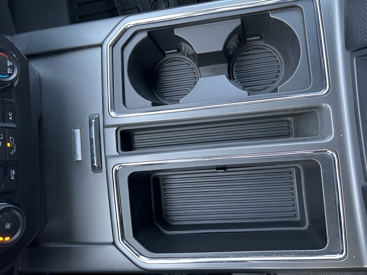 Used 2016 Ford F150 XLT w/ Equipment Group 302A Luxury image 18