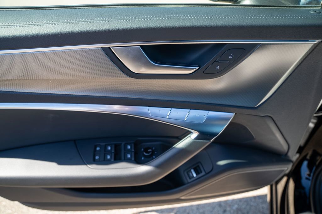 Used 2024 Audi A6 2.0T Premium image 17