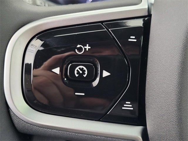 Certified 2026 Volvo XC90 B5 Plus w/ Protection Package image 31