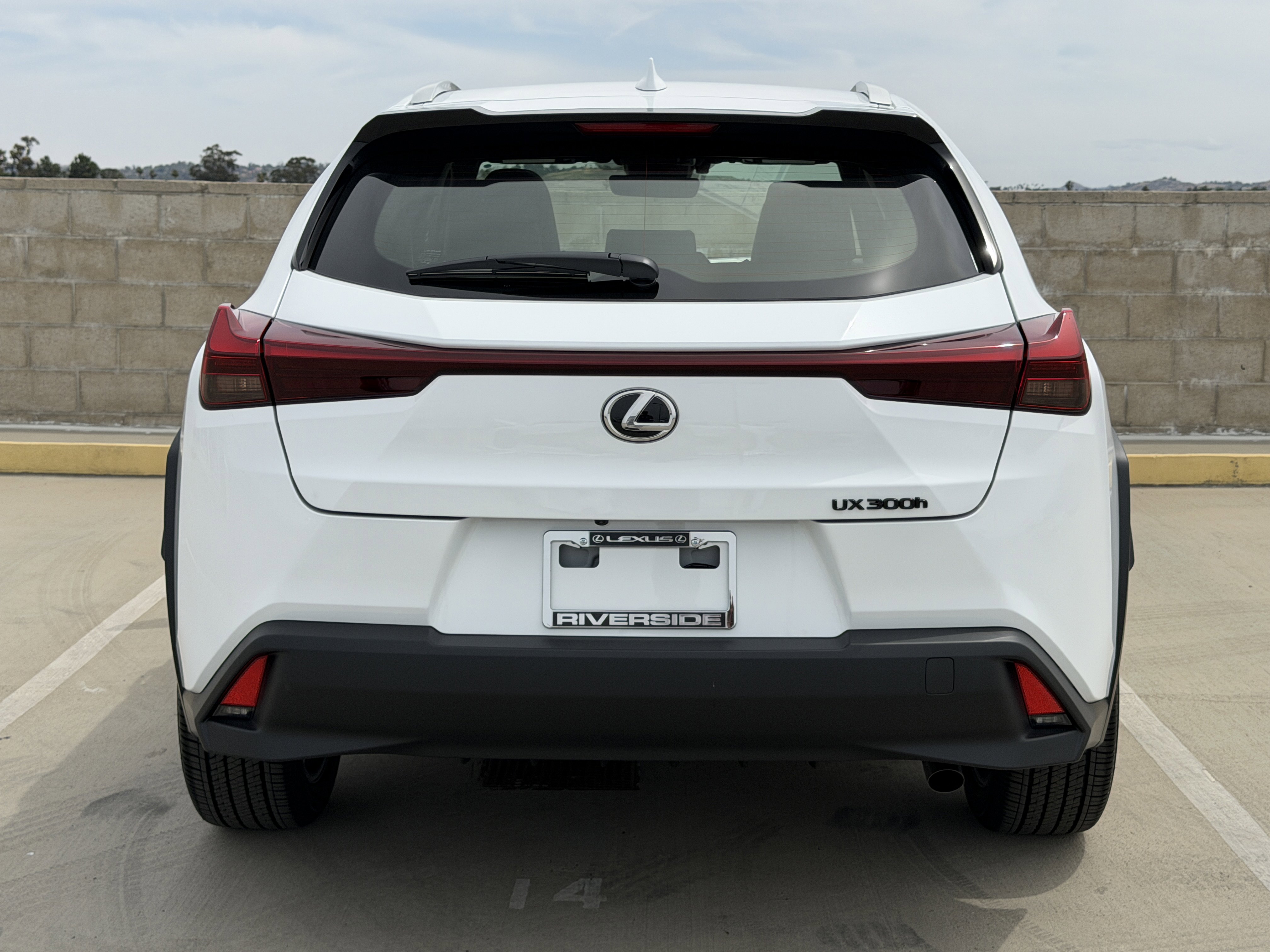 New 2026 Lexus UX 300h FWD image 9