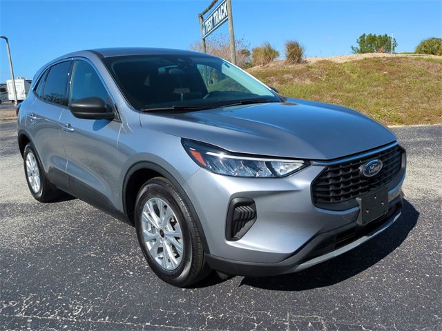 Used 2023 Ford Escape Active image 2