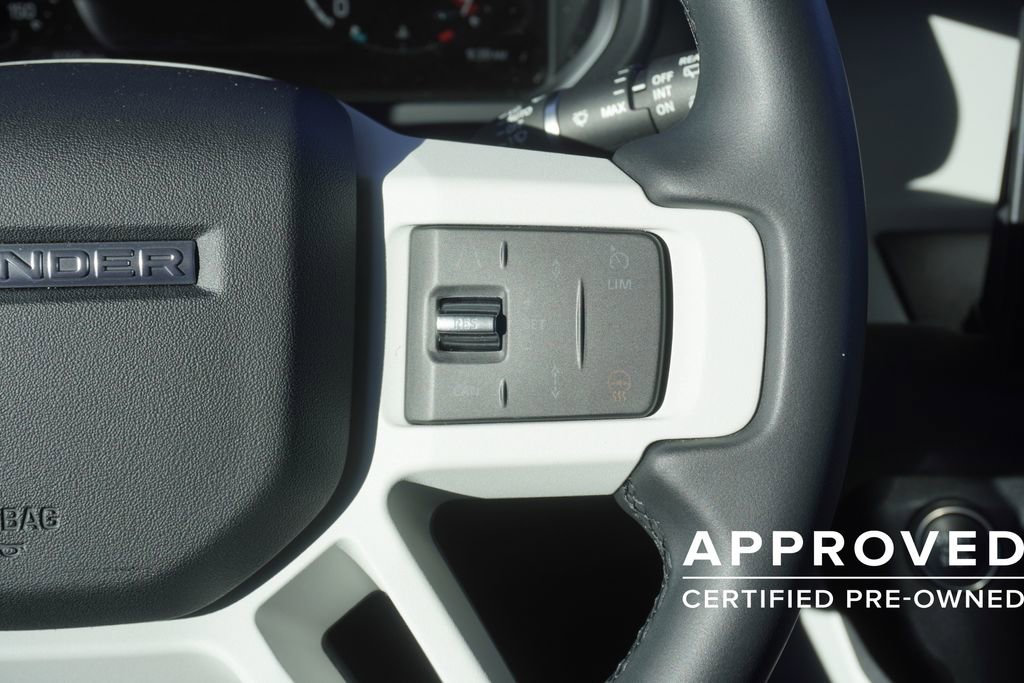 Used 2025 Land Rover Defender 110 S image 13