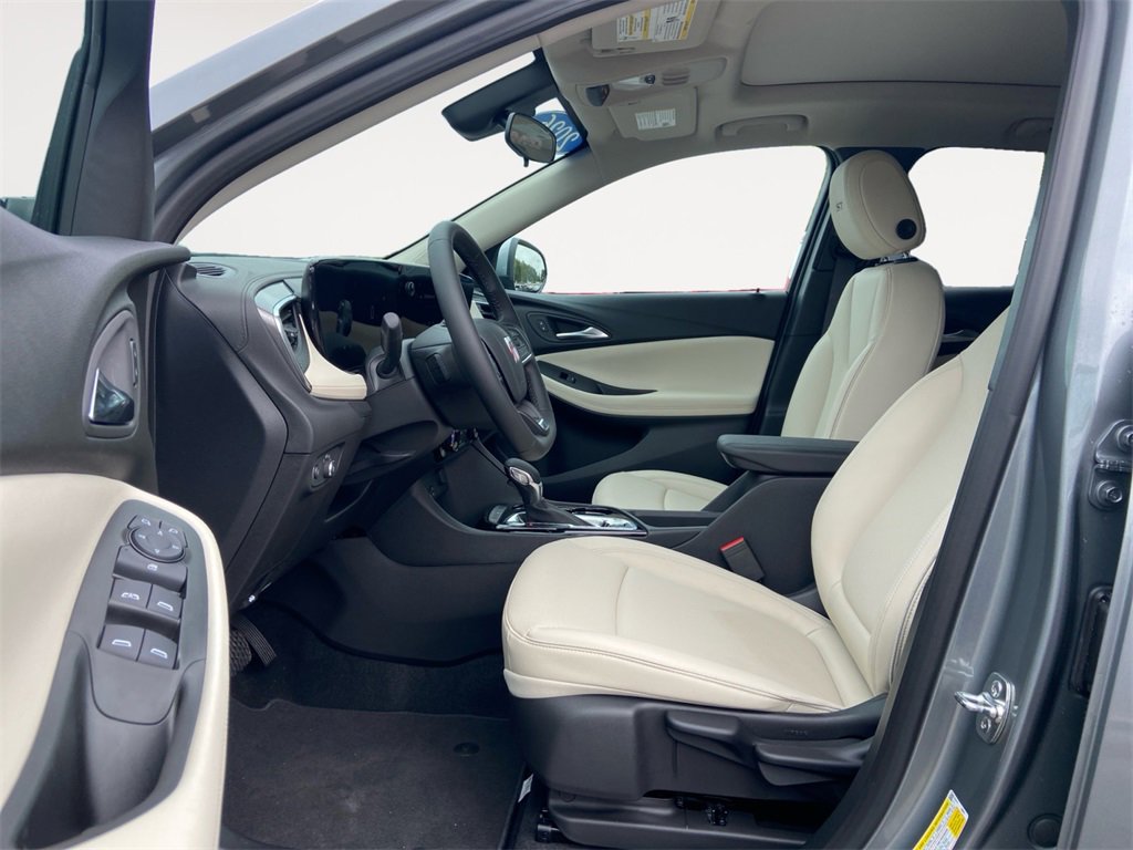 New 2026 Buick Encore GX Sport Touring image 9