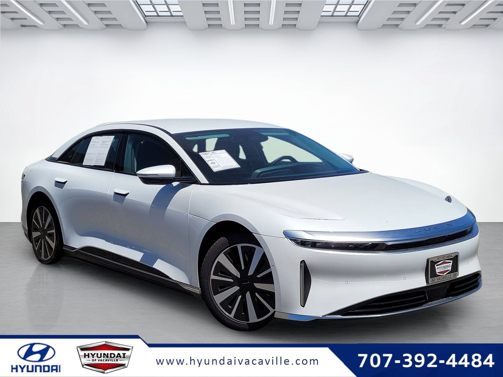Used 2025 Lucid Air Touring AWD/4WD image 1