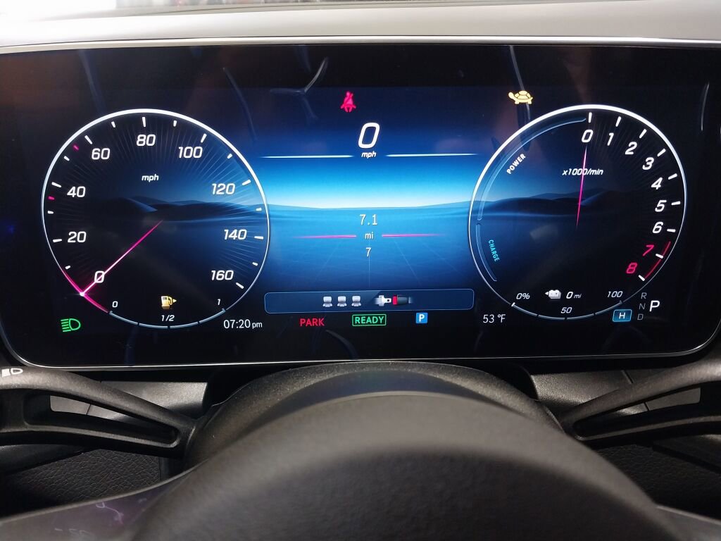 New 2025 Mercedes-Benz GLC 350e GLC 350e image 12