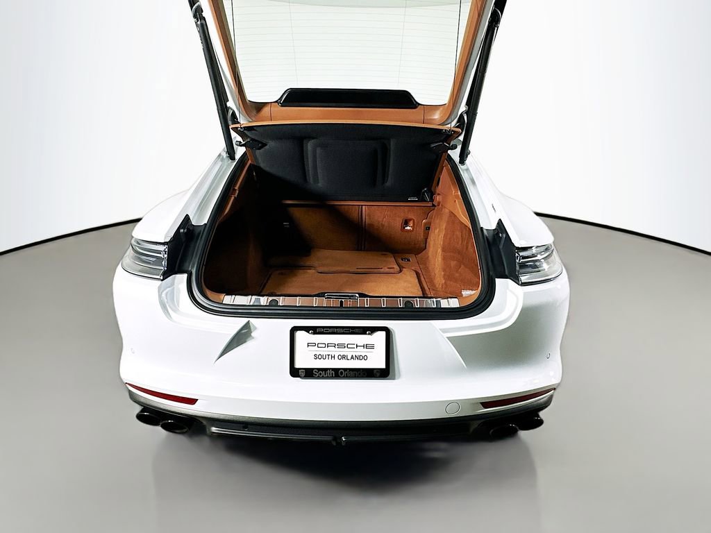 Used 2023 Porsche Panamera Platinum Edition image 28