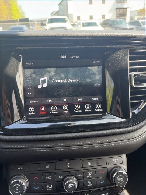 Used 2023 Dodge Durango SXT w/ Trailer Tow Group IV image 17