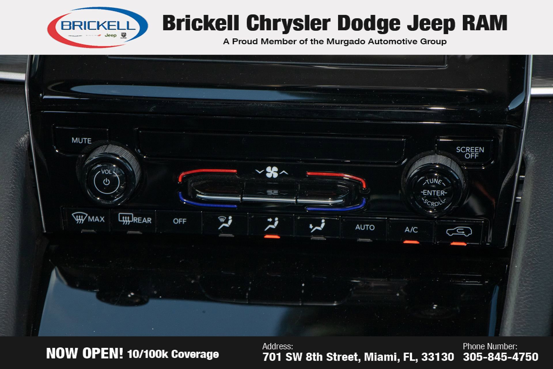 Used 2025 Jeep Grand Cherokee L Laredo image 24