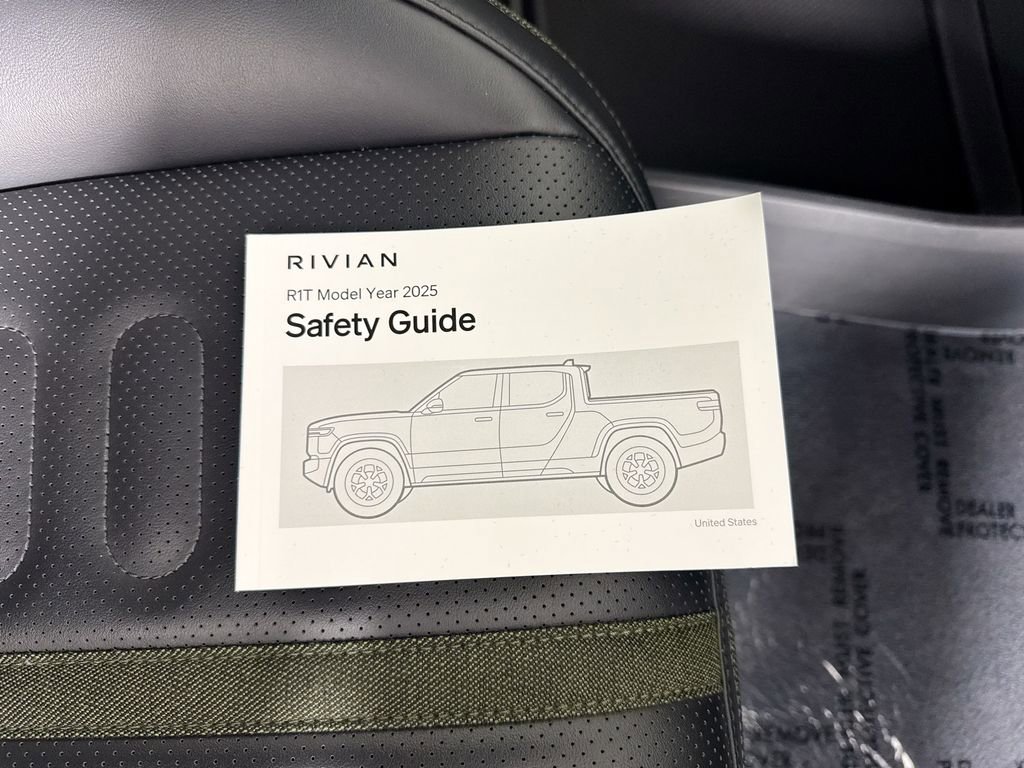 Used 2025 Rivian R1T Adventure AWD/4WD image 40