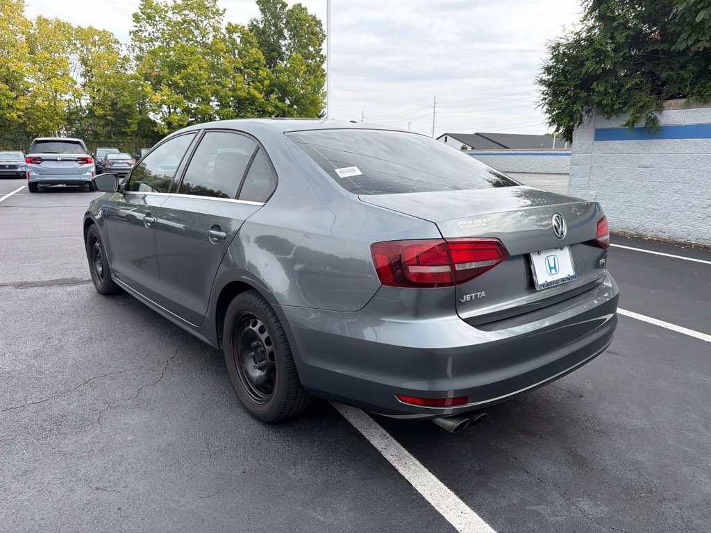 Used 2017 Volkswagen Jetta S w/ Jetta S Cold Weather Package FWD image 3
