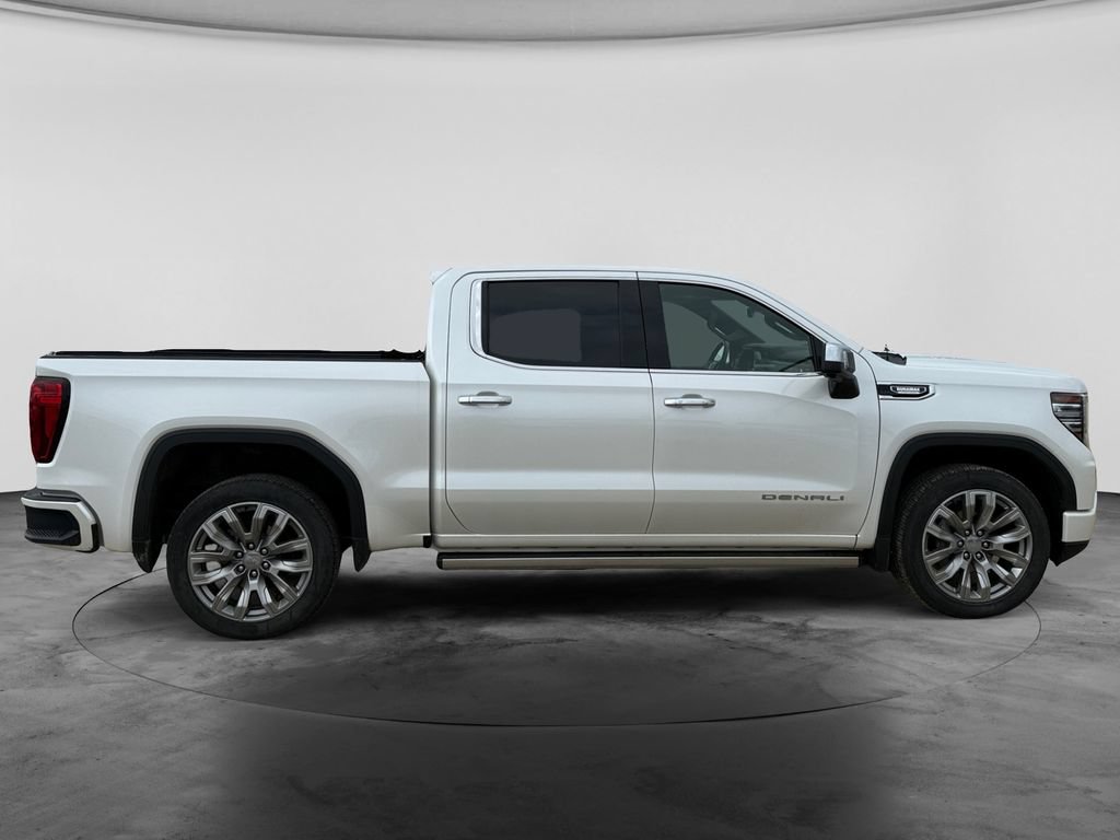 Used 2025 GMC Sierra 1500 Denali w/ Denali Reserve Package AWD/4WD image 11